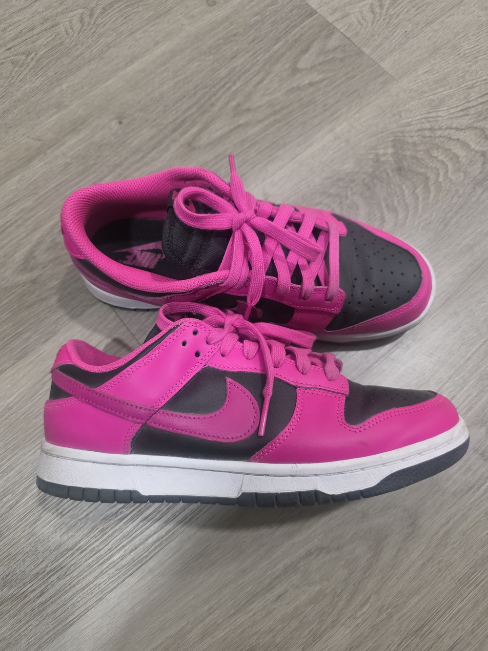 Nike Dunk Low- Fireberry